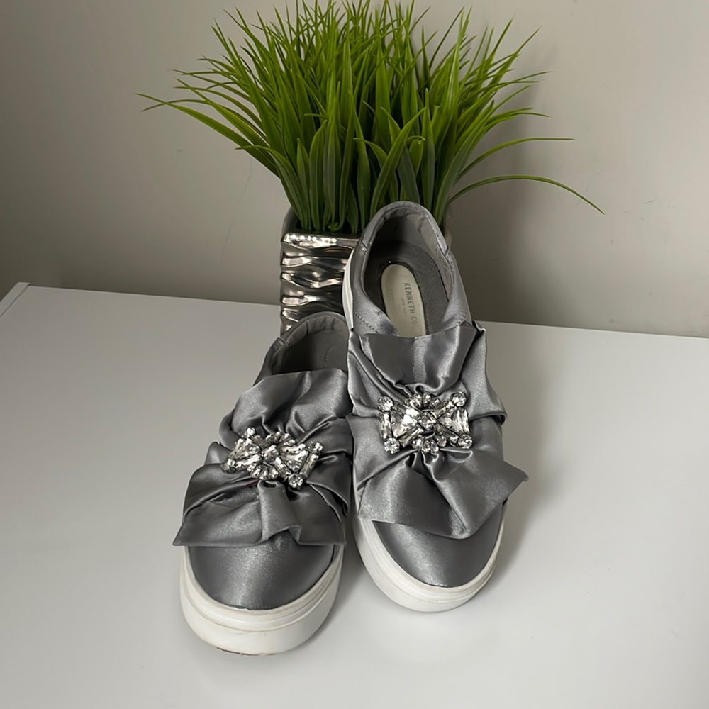 Kenneth Cole New York Embellished Sneakers Girls size 3